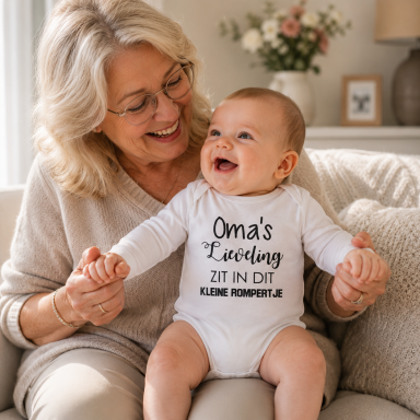 Rompertje tekst kind met naam Oma erop 
