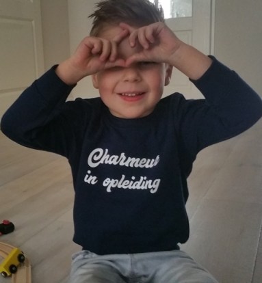 Sweater trui jongens Charmeur in opleiding kan met naam erboven