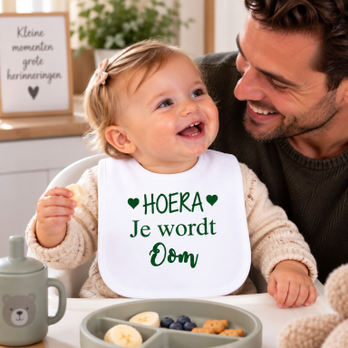Baby Slabbetje met tekst -  hoera  je wordt oom